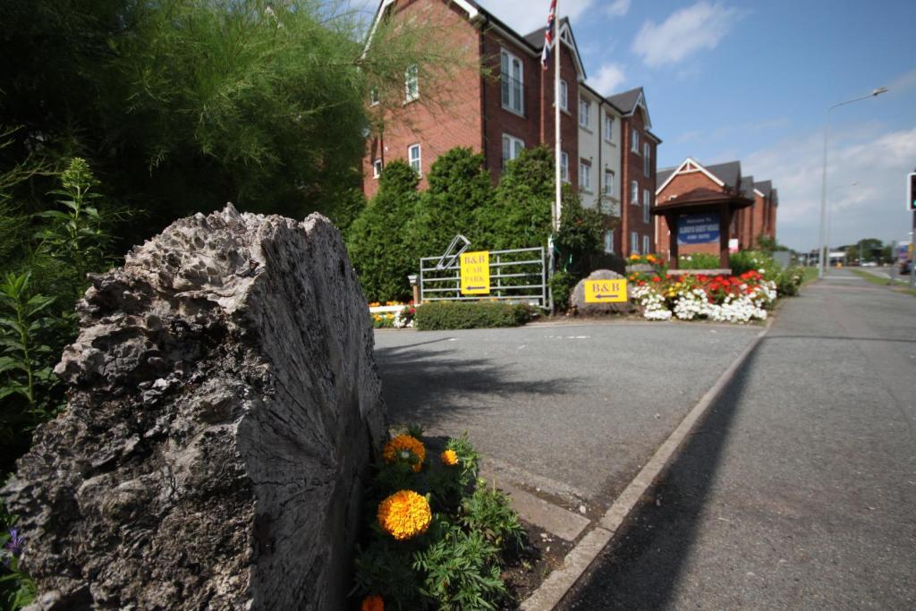 Meadows Way Guest House Uttoxeter Extérieur photo